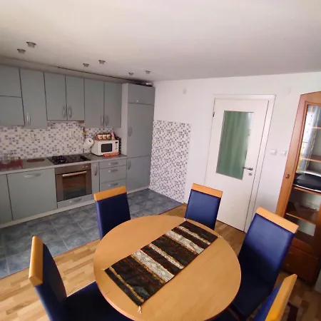 Jasmina Apartment *